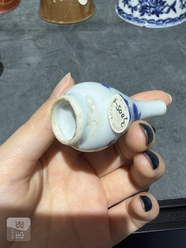 清早期青花花卉纹小瓶一组两件 - 图21